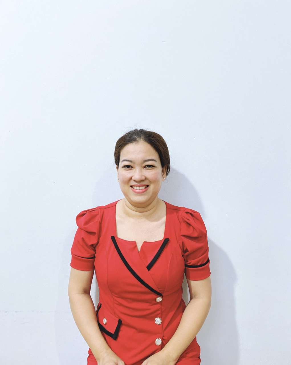 Chị Hoa, sinh năm 1979, quê ở Trà Vinh giỏi việc nhà biết cách chăm sóc bà tận tâm nhiệt tình