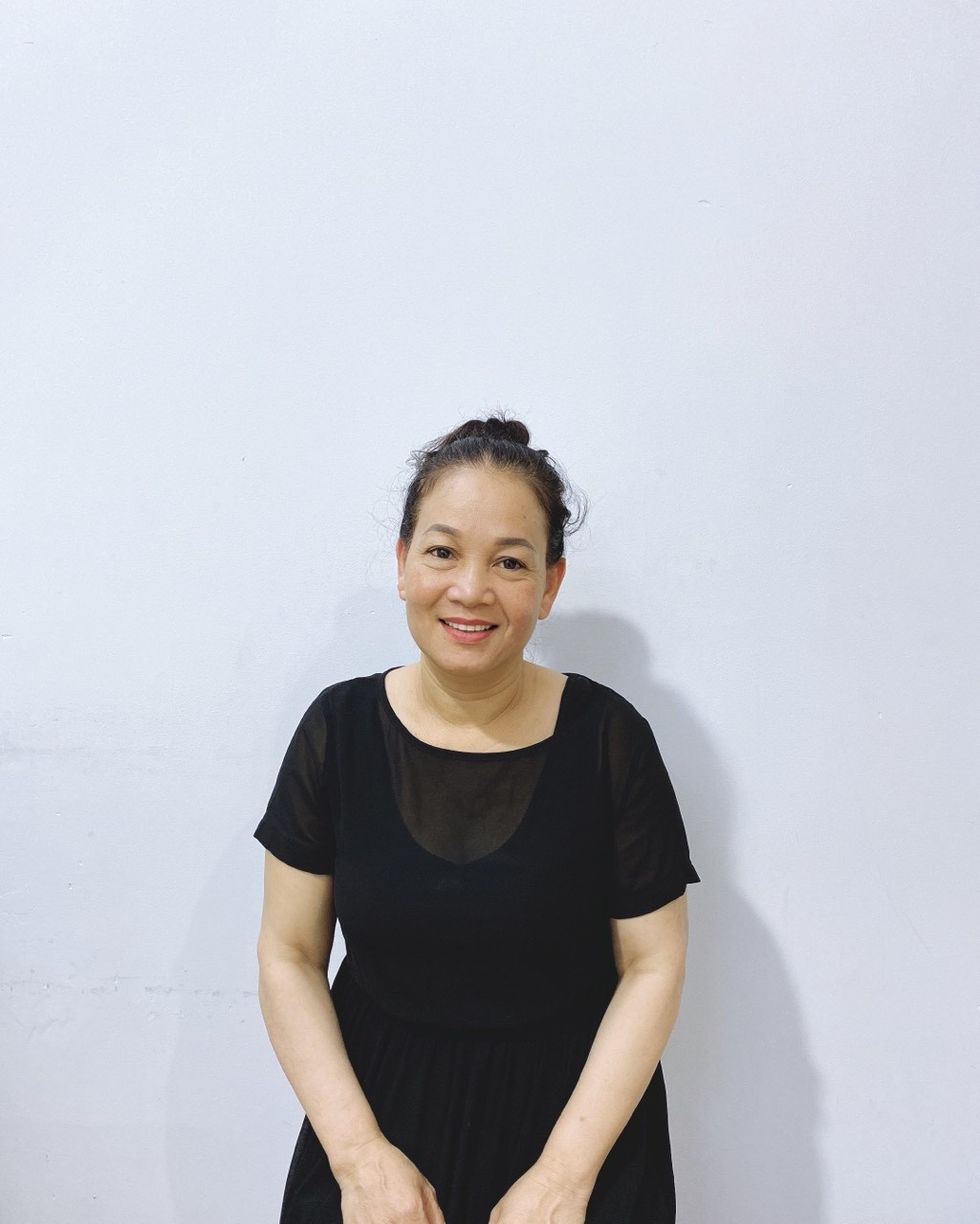 Chị Liễu Thị Trinh, sinh năm 1978, quê ở Gia Lai nhận chăm bé từ sơ sinh tính cô rất thương con nít