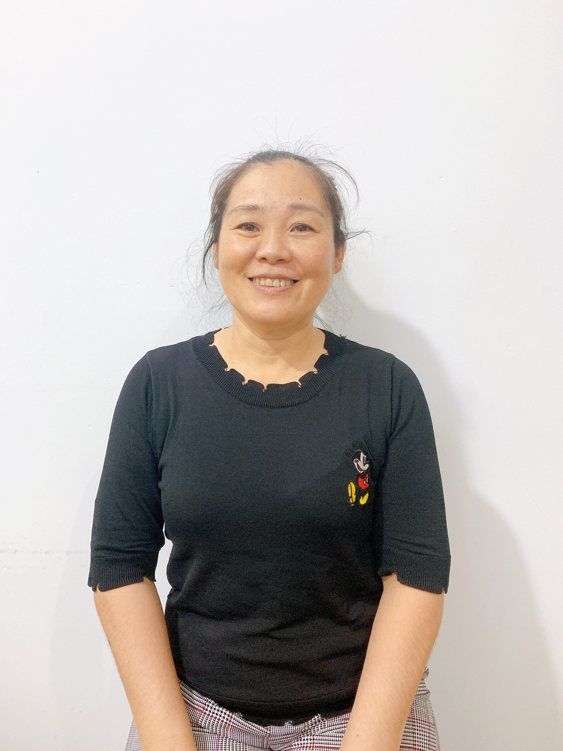 Chị Linh – Sinh năm 1972 - Quê Đồng Tháp chuyên giúp việc nhà ăn ở lại
