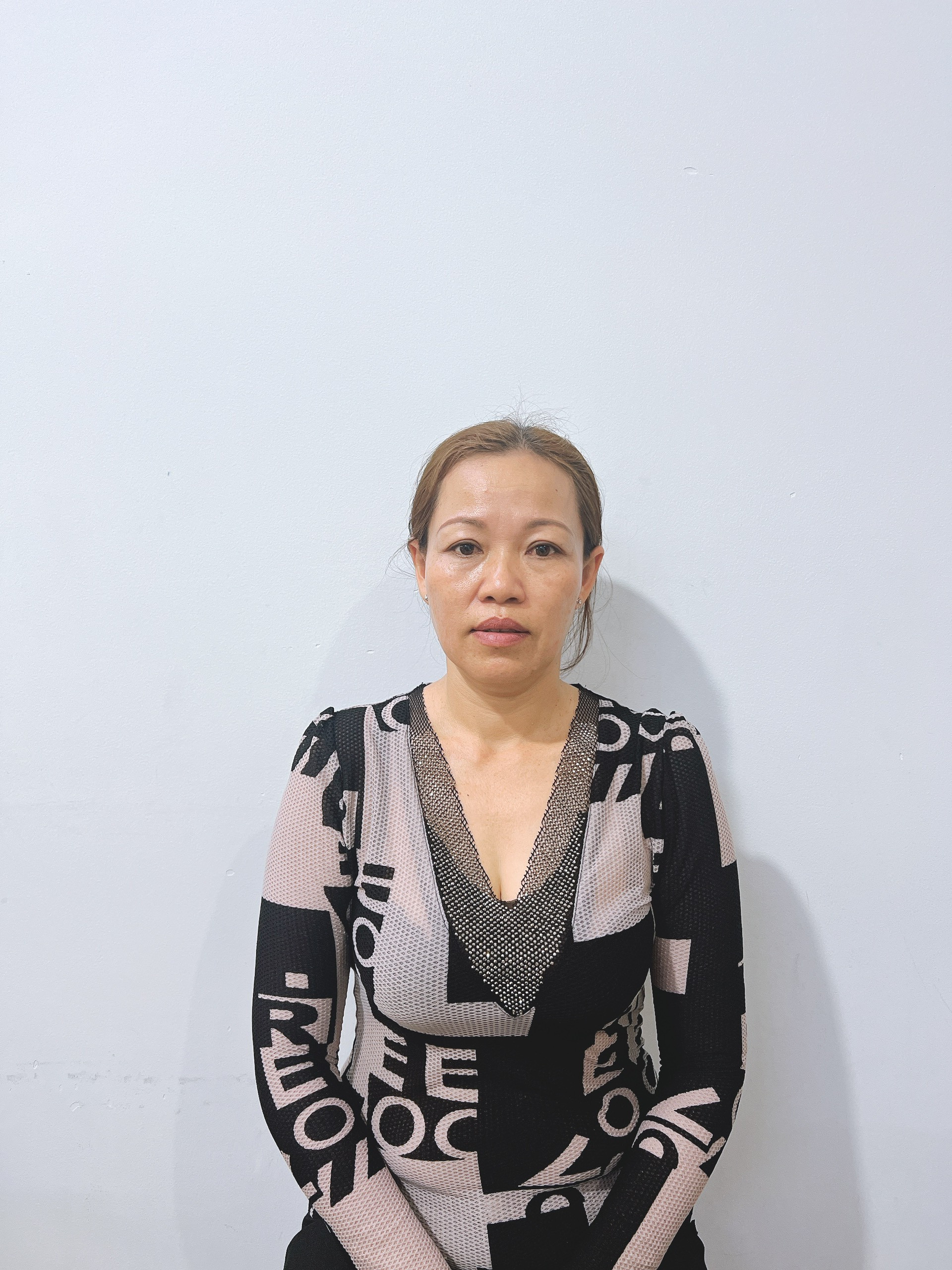 Nguyễn Thị Kim Thanh sinh năm 1976 quê quán Long An hơn 10 năm phụ bếp tay chân nhanh nhẹn