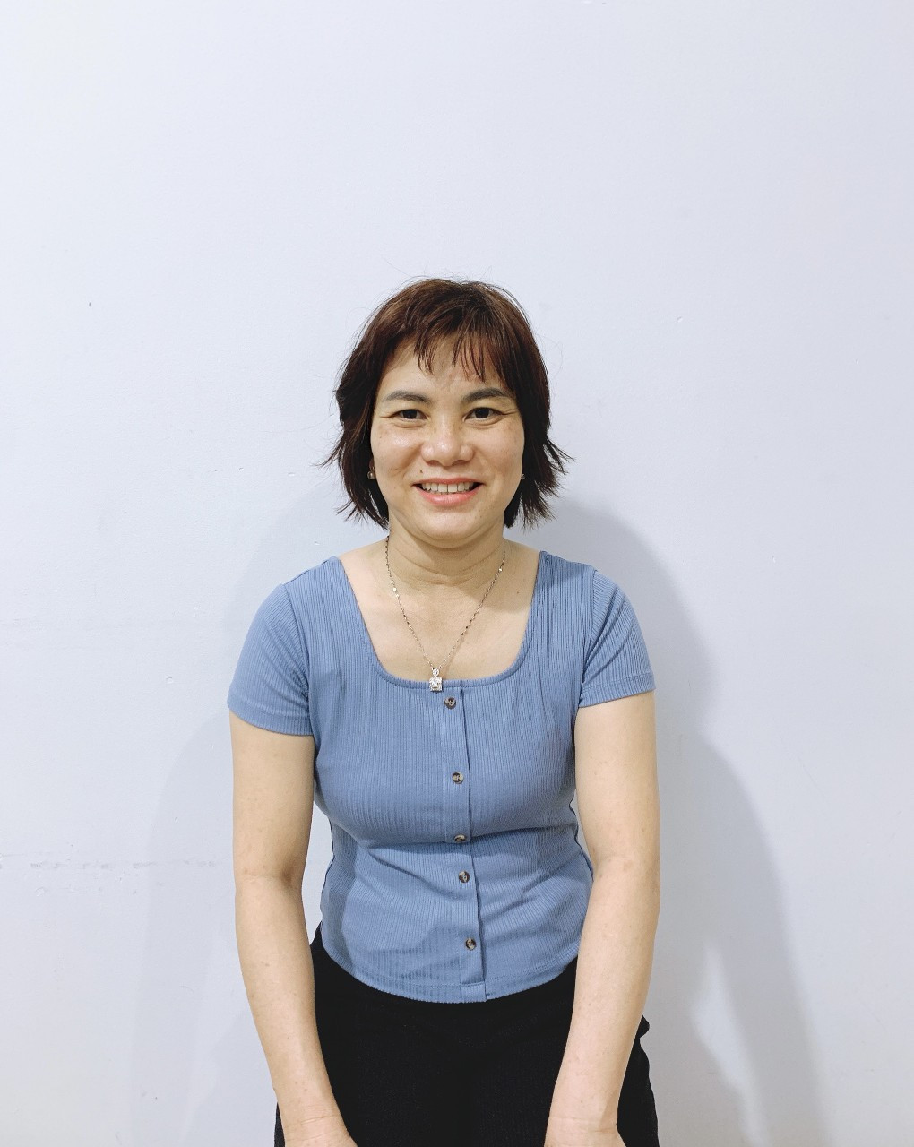 Chị Hương Năm sinh 1973 : Quê Quán: Đắk Lắk chuyên giúp việc nhà sạch sẽ kỹ tính