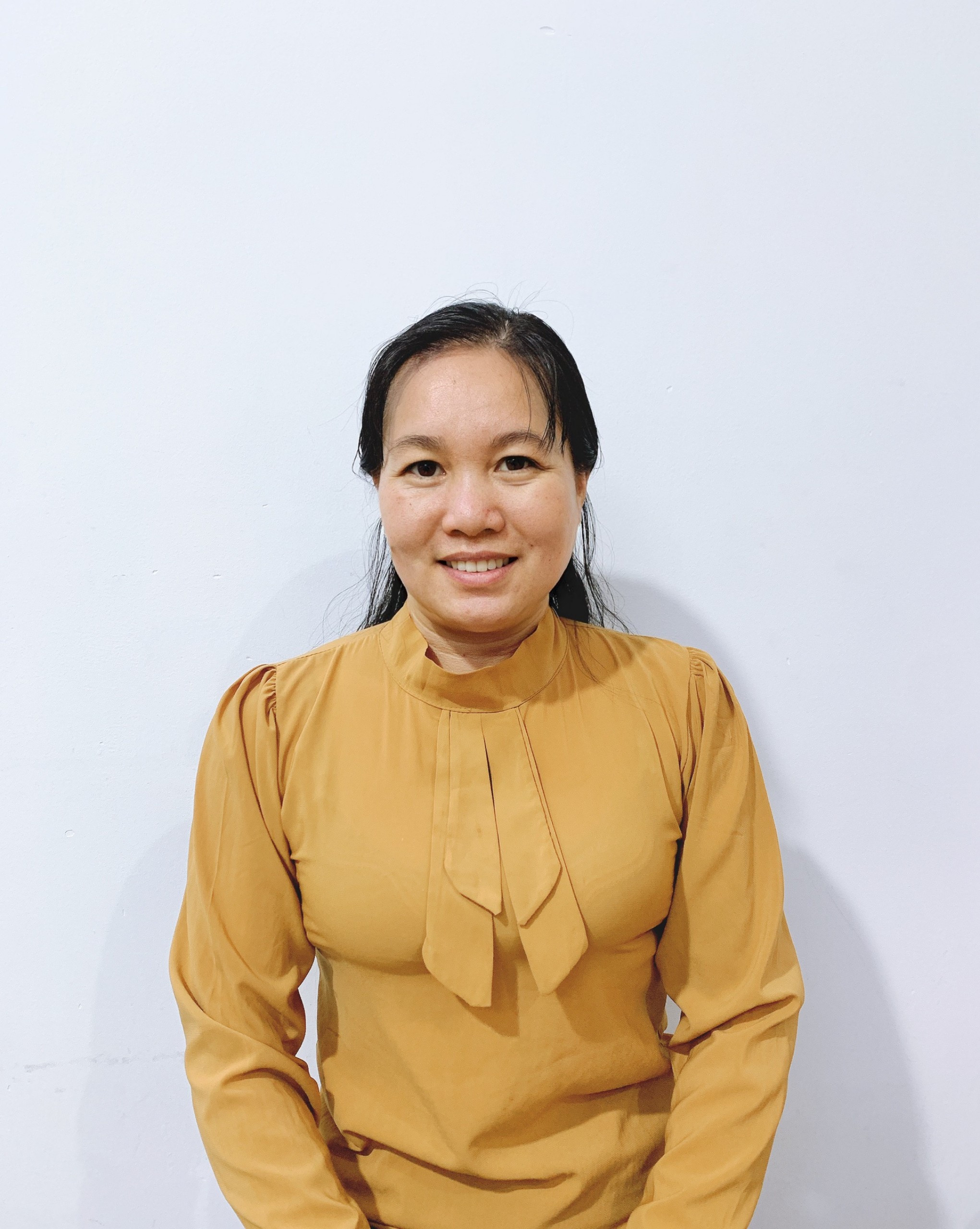 Chị Hạnh miền trung chuyên chăm bé từ bé tháng đến lớn yêu thương bé ngủ chơi cùng bé