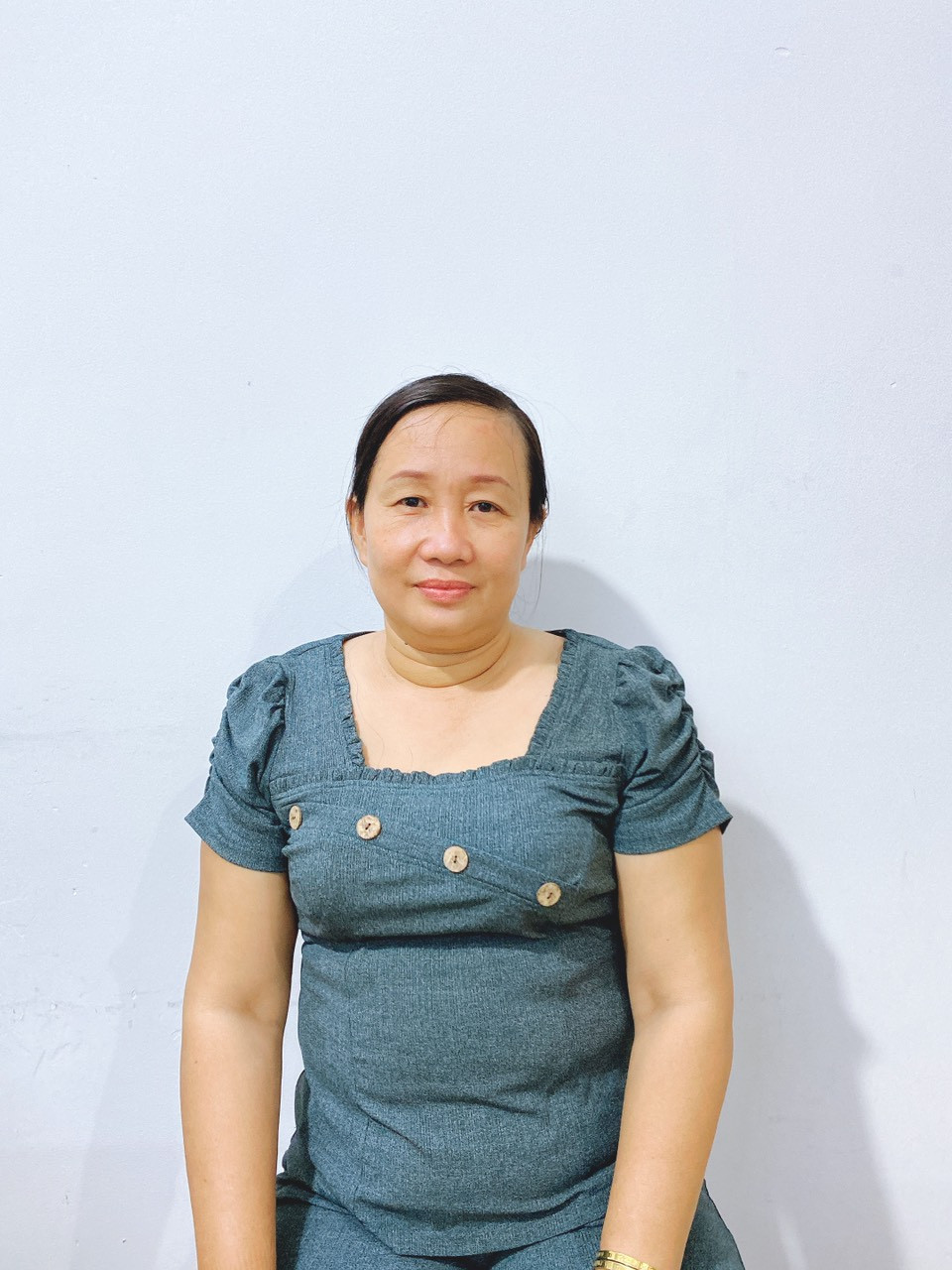 CÔ EM CHUYÊN CHĂM BỆNH NHẬN VIỆC ĂN Ở LẠI