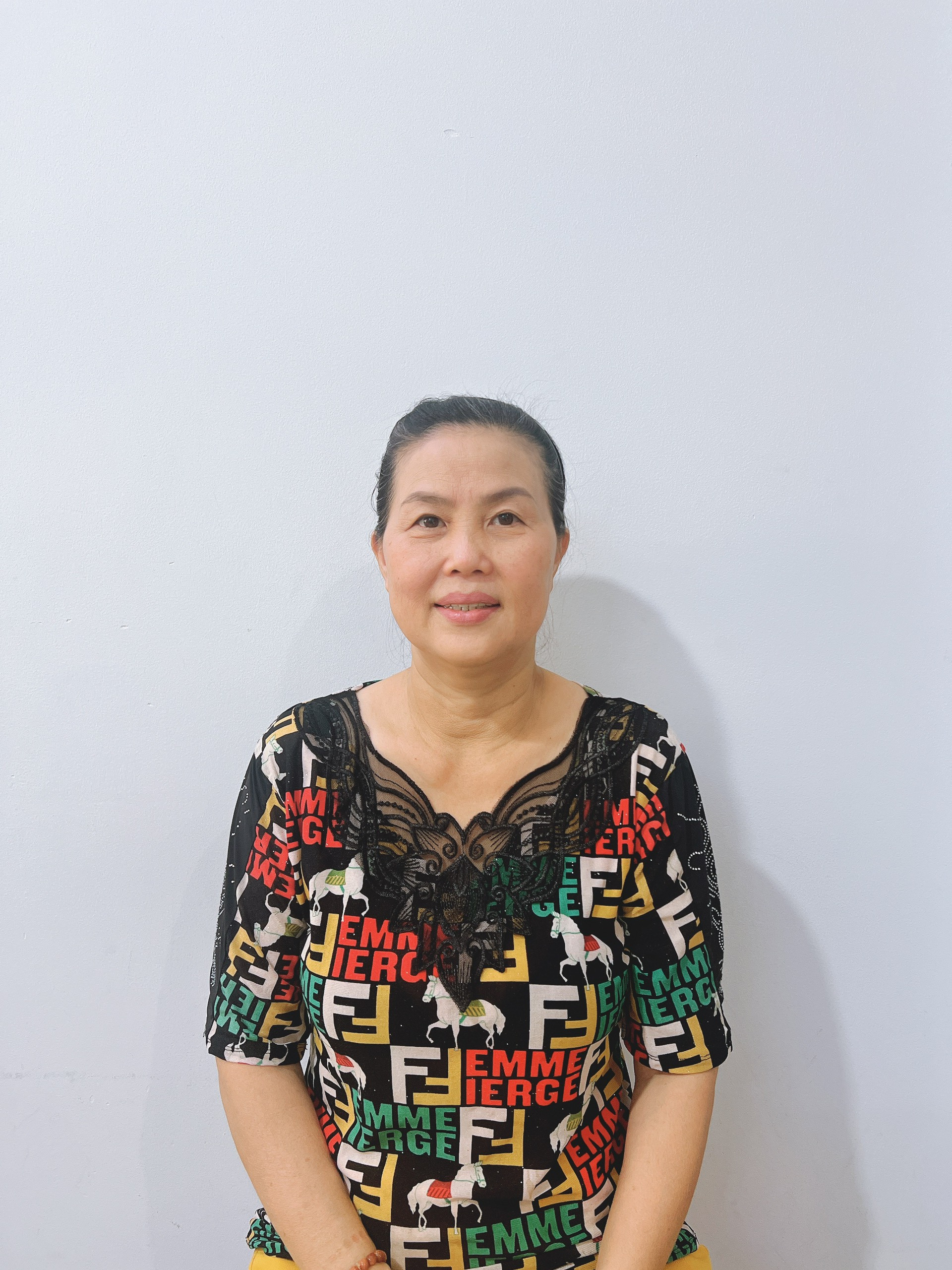 Chị Nhị - sinh năm 1971 quê An Giang chuyên giúp việc nhà kính mến người già yêu trẻ nhỏ