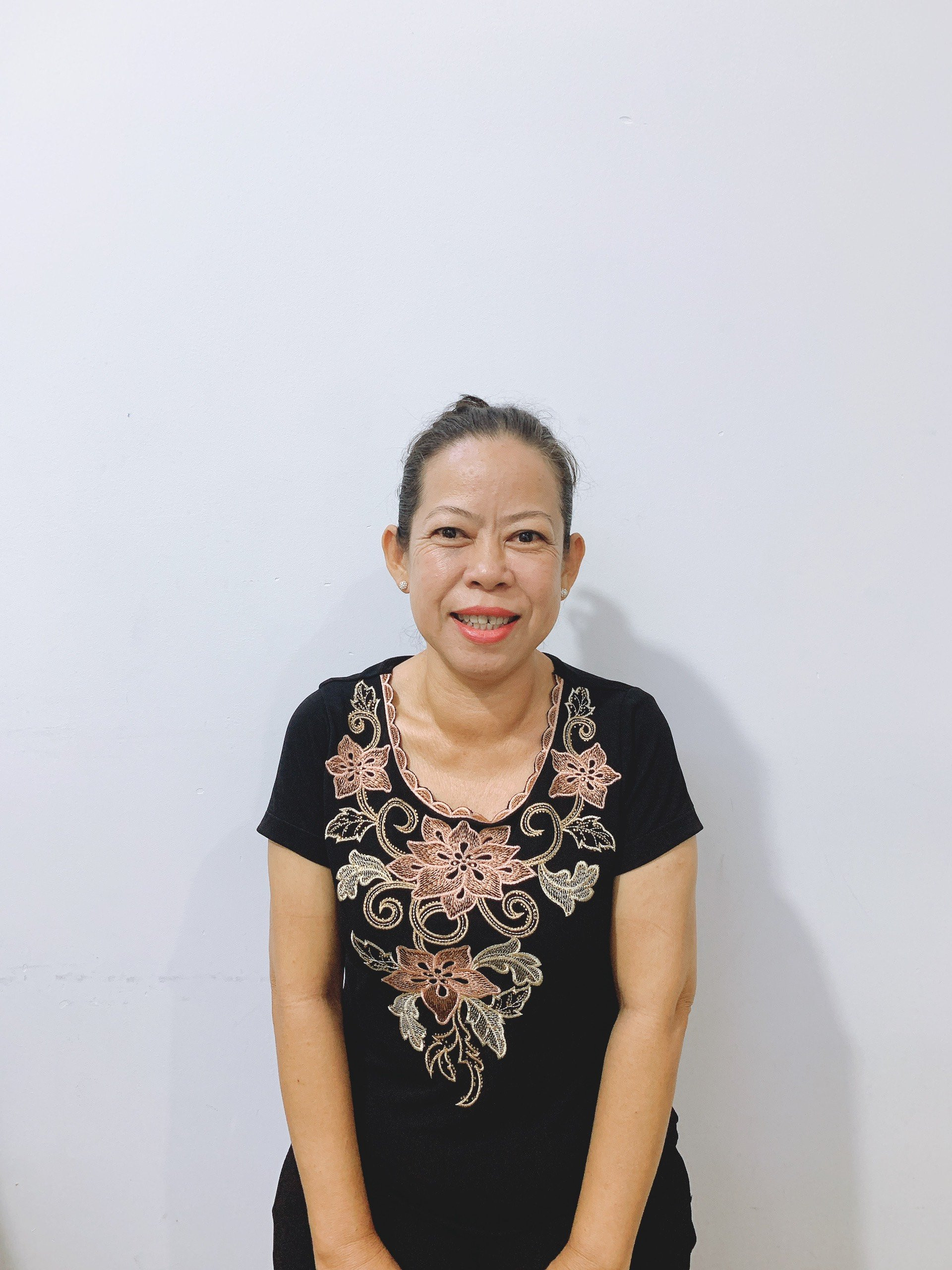 Chị Hoa Quê ở Tây Ninh giỏi việc nội trợ cơm nước nhà cửa nhà kính gia yêu trẻ chịu khó