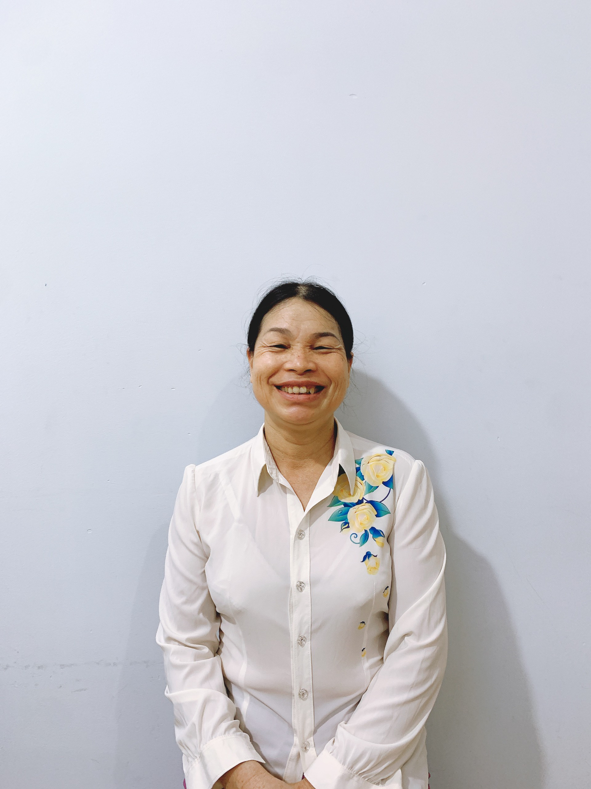 Chị Hường Năm sinh: 1971 Quê quán: Gia Lai Nhận giúp việc nhà, chăm bé, chăm sóc bà.