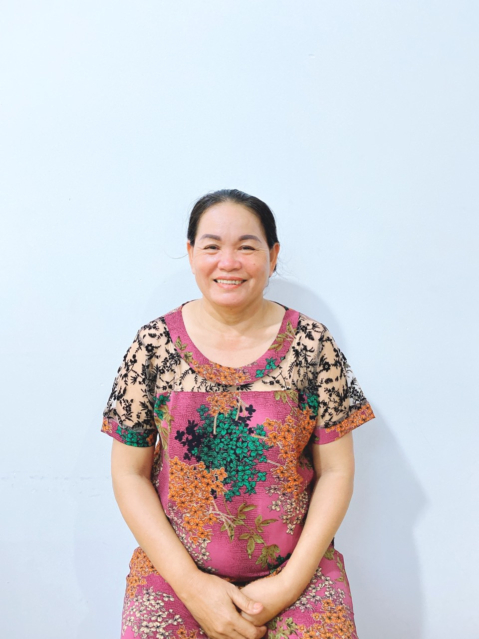 CÔ VÀNG MIỀN TRUNG CHUYÊN CHĂM BÉ NHẬN ĂN Ở LẠI