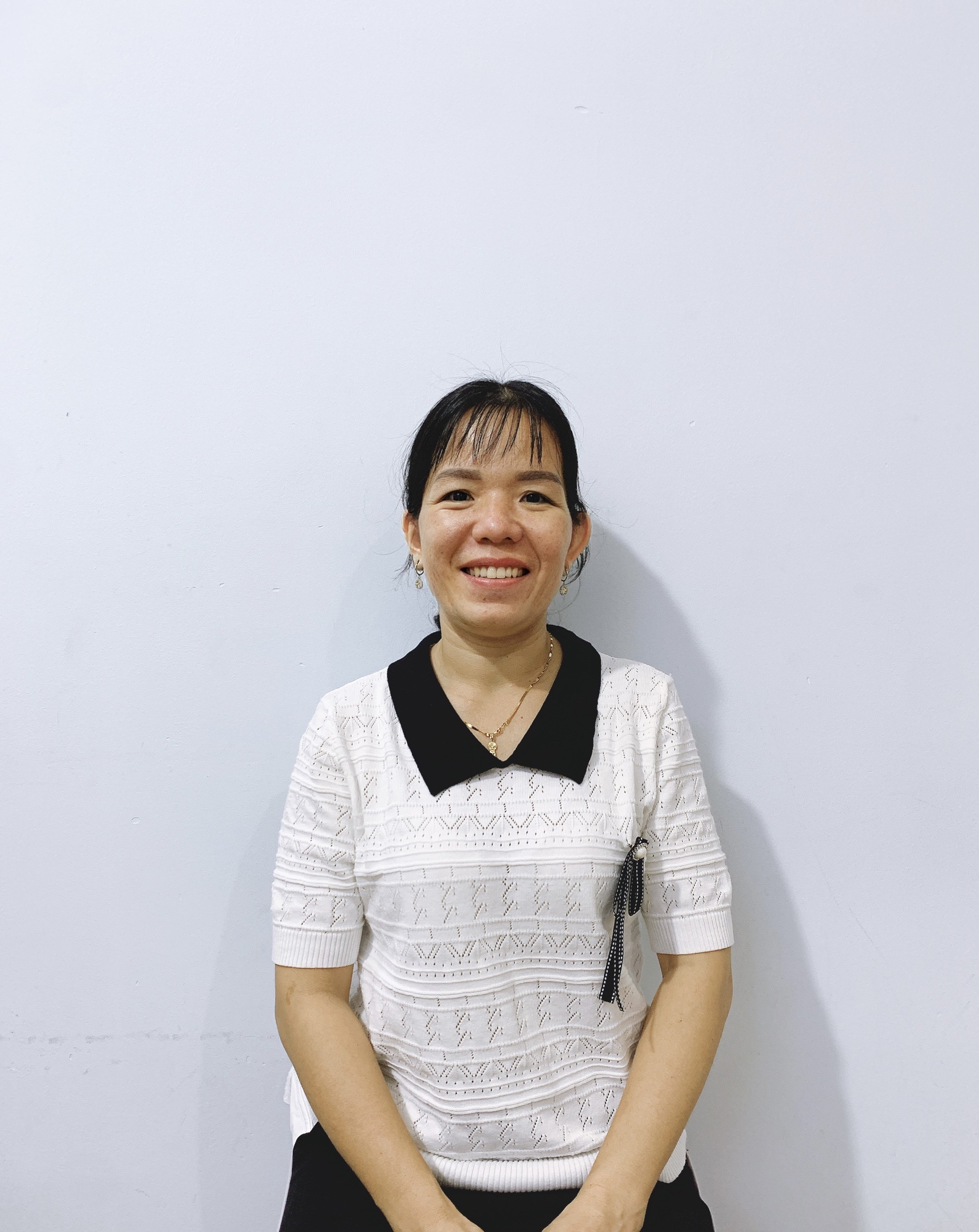 Chị Thủy, Sinh năm 1982, quê ở Tiền Giang chị chuyên giúp việc nhà rất sạch sẽ kỹ tính gọn gàng