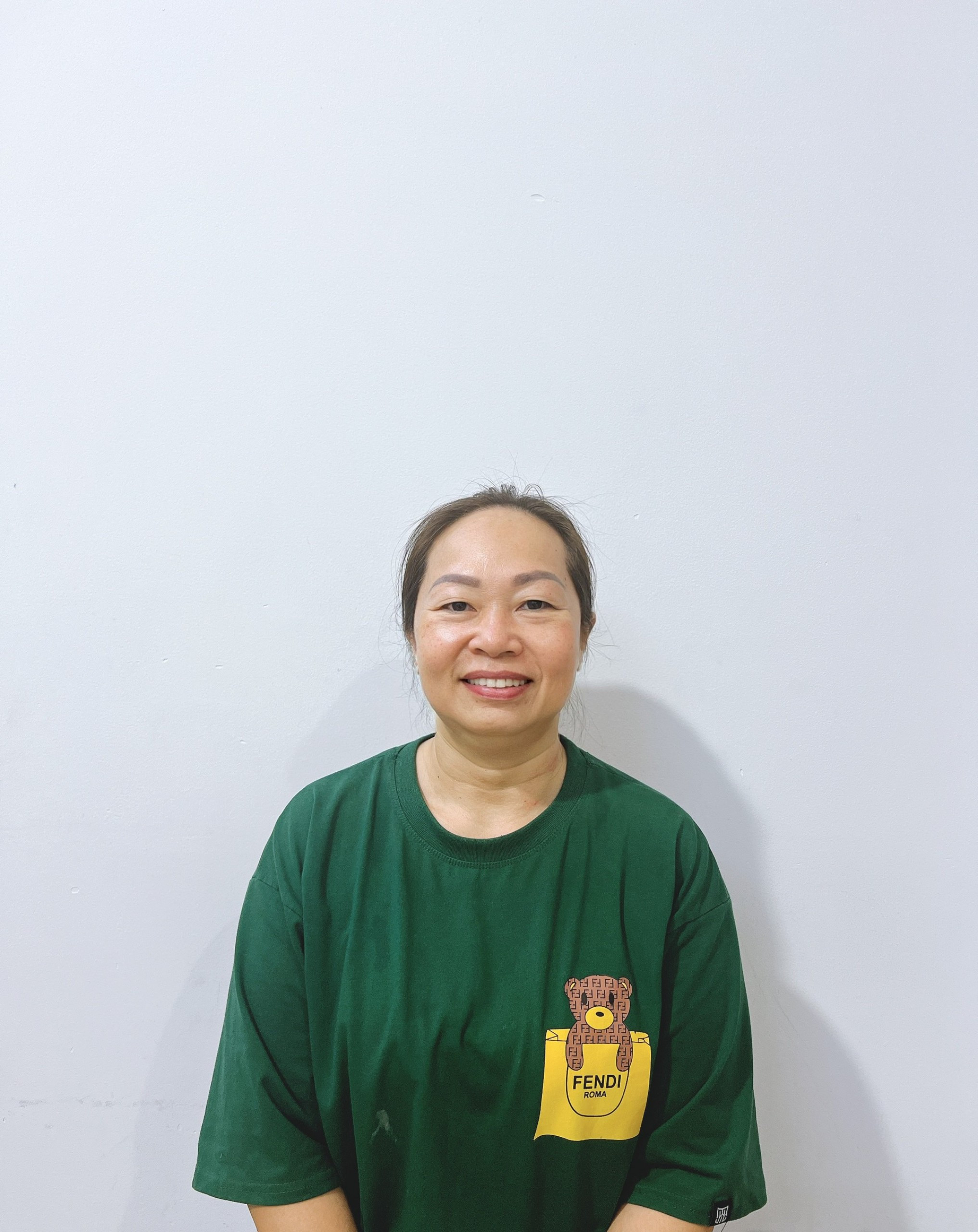 Chị Uyên người Sài Gòn chuyên việc nhà nội trợ cơm nước nhà cửa đảm bảo vệ sinh sạch sẽ ngăn nắp