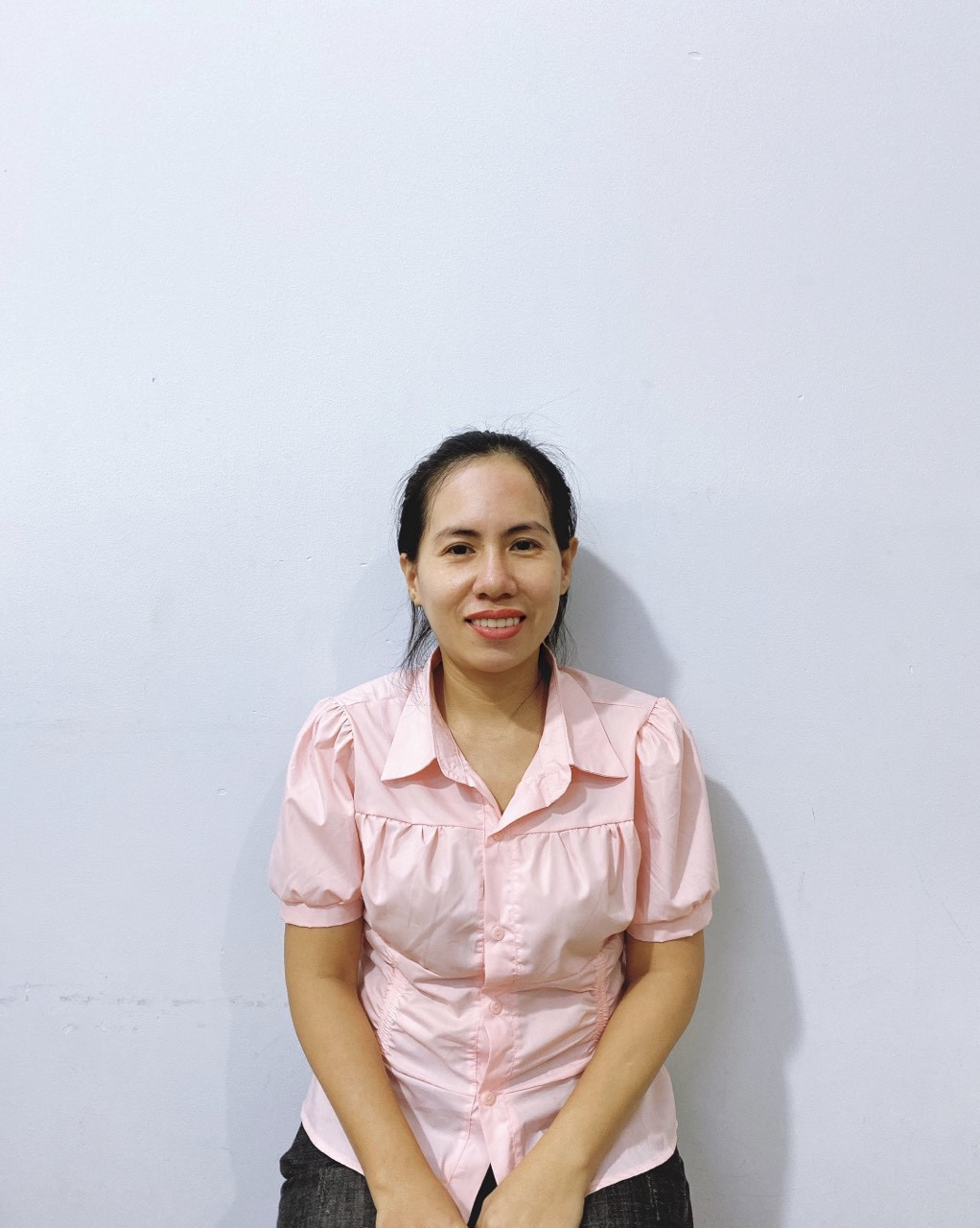 Chị Linh miền tây Bến Tre trẻ trung xinh xắn chuyên giúp việc nhà ngăn nắp gọn gàng cho ngày Tết đến