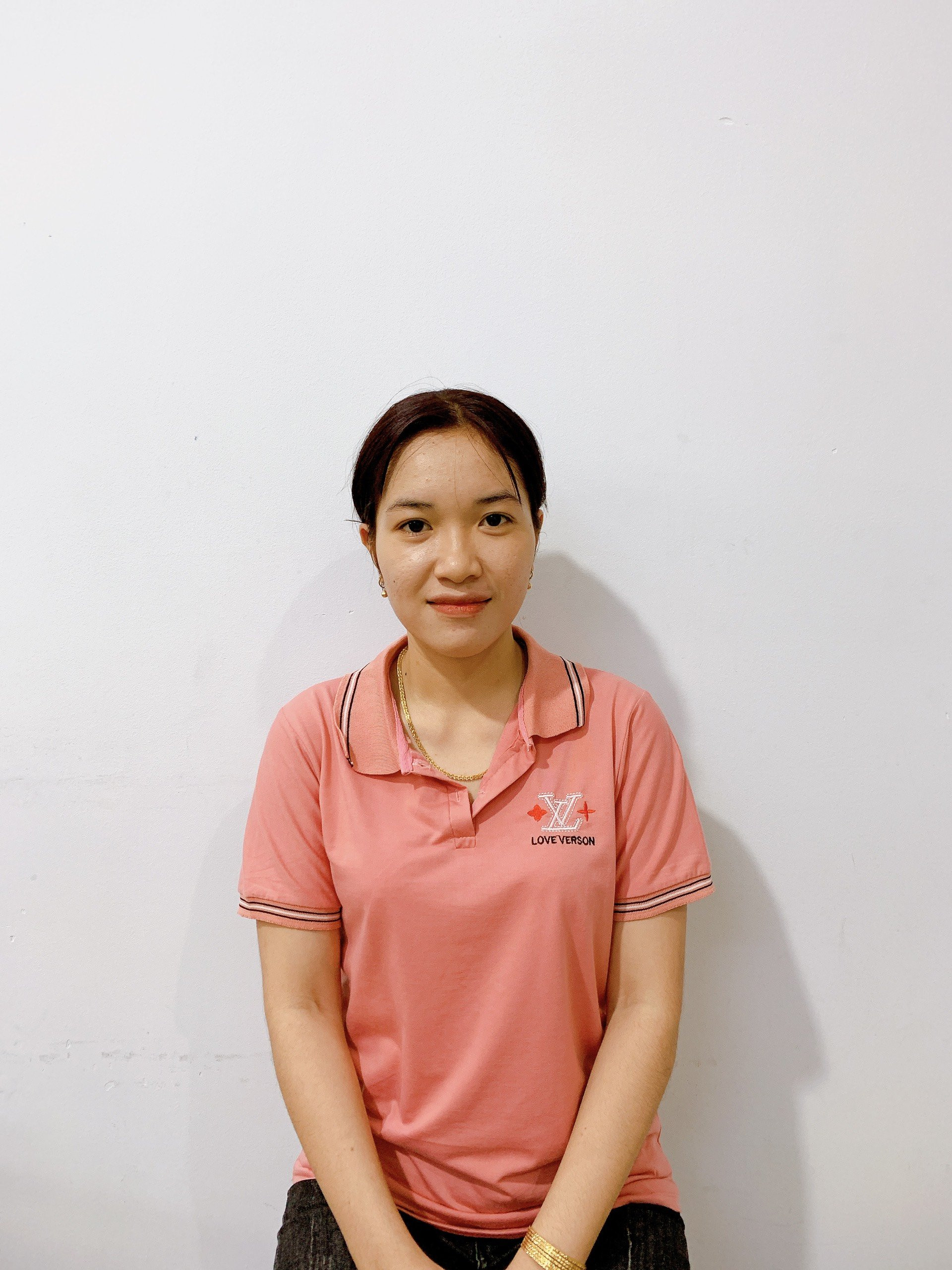Em Duyên miền tây ở quê lên SG tìm việc ăn ở lại cùng gia đình phụ giúp bố mẹ