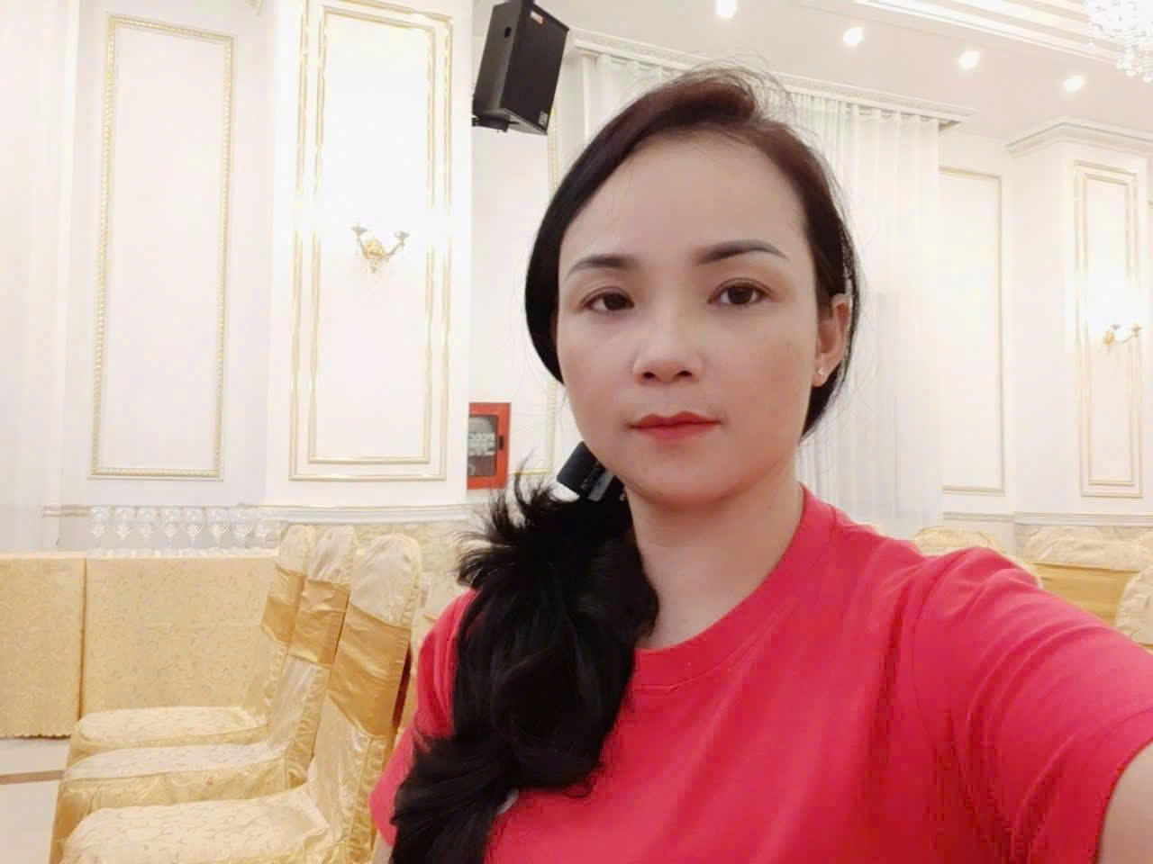PHỤ VIỆC NHÀ, CHƠI VỚI TRẺ EM, CHĂM NGƯỜI LỚN TUỔI